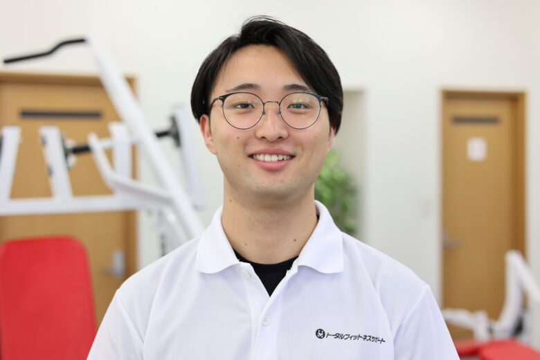 パーソナルトレーナー小林大輝の顔写真