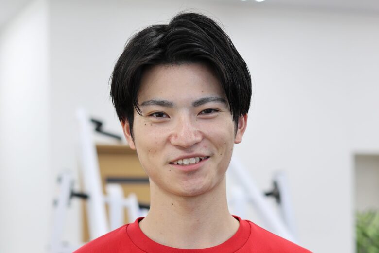 パーソナルトレーナー森咲真の顔写真