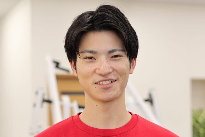 パーソナルトレーナー森咲真の顔写真
